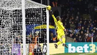 David De Gea Sudah Terbang, Bola Tetap Masuk Gawang