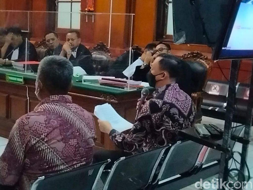 Kesaksian Eks Kapolres Malang di Pintu 13 saat Tragedi Kanjuruhan Kesaksian Eks Kapolres Malang di Pintu 13 saat Tragedi Kanjuruhan