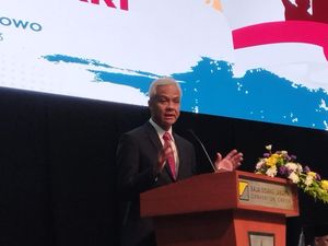 Ganjar Ajak Mahasiswa Jadi Aktivis: IPK Tinggi Bukan Jaminan Ganjar Ajak Mahasiswa Jadi Aktivis: IPK Tinggi Bukan Jaminan