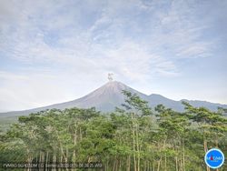 Gunung Semeru Kembali Erupsi, Tinggi Letusan Capai 1.000 Meter