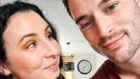 Foto Pasangan Viral, Suami Dianggap Terlalu Tampan, Istri Merasa Bak Kentang