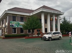 Dilema Hakim Saat Kabulkan Izin Nikah Dini Remaja di Indramayu