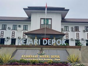 Diperiksa 8 Jam, Kepala SMPN 19 Dicecar 40 Pertanyaan soal Manipulasi Rapor Diperiksa 8 Jam, Kepala SMPN 19 Dicecar 40 Pertanyaan soal Manipulasi Rapor