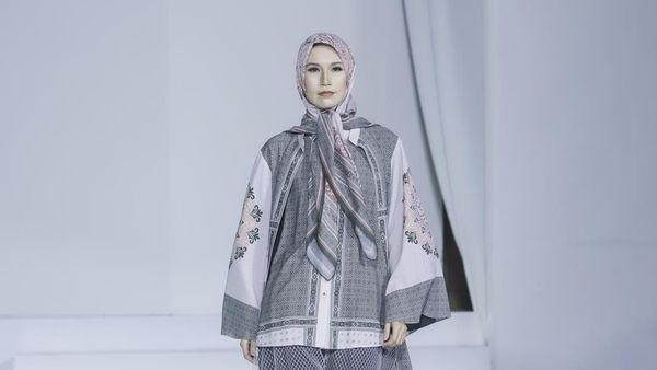 7 Foto Busana Dibuat Pakai Tinta untuk Kulit Sensitif di Jakarta Fashion Trend