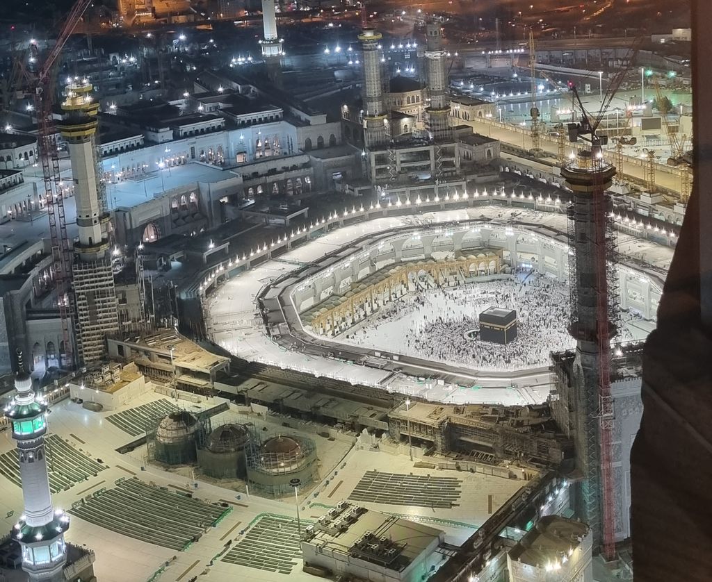 Perbedaan Tarif Haji Furoda dan Haji Plus