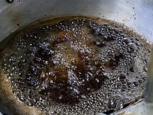 Tak Hanya Kolesterol, Ini Dampak Buruk Makanan Berminyak Bagi Kesehatan Tak Hanya Kolesterol, Ini Dampak Buruk Makanan Berminyak Bagi Kesehatan
