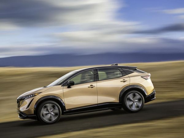 Lihat Lebih Dekat Wujud Mobil Listrik Nissan Ariya Terbaru