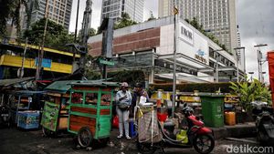 Potret PKL yang Aman dari Sterilisasi Kawasan Kuliner GI