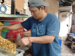 Perajin Emas Imitasi Indramayu: Dulu Berjaya, Kini Merana