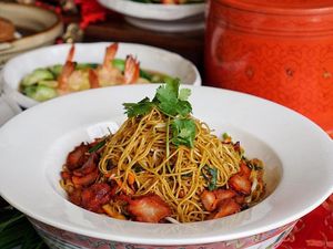 5 Restoran China Peranakan yang Terkenal Enak di Jakarta 5 Restoran China Peranakan yang Terkenal Enak di Jakarta