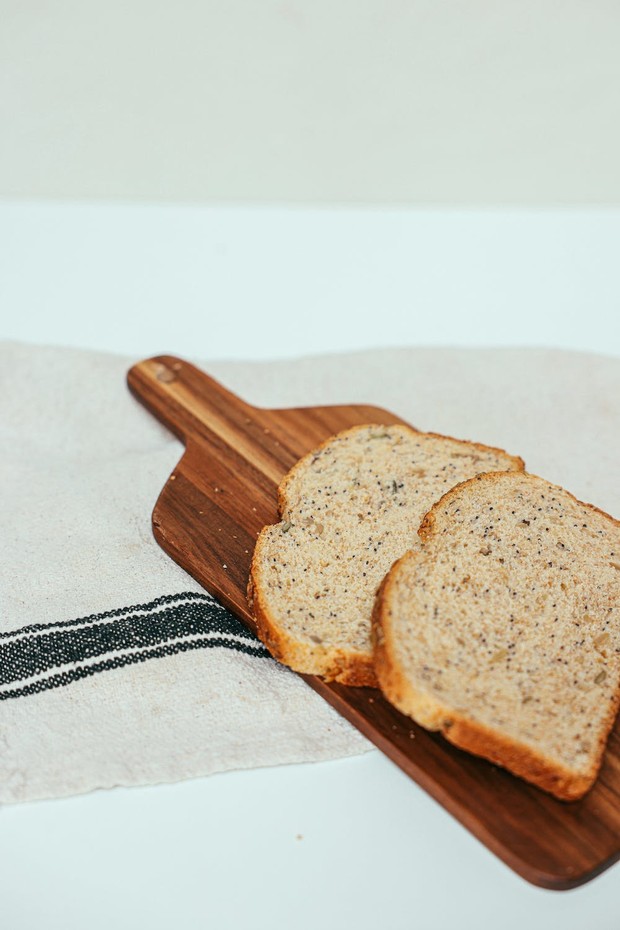 Sarapan dengan roti gandum utuh dapat membuat produktif sepanjang hari.
