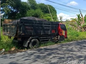 Polisi Cek Truk Misterius Ditinggal 2 Bulan di Klaten, Apa Hasilnya?