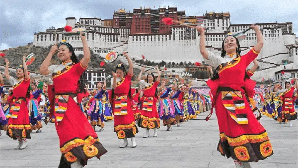 10 Destinasi Paling Sulit Dijangkau Wisatawan, Pernah ke Sini?