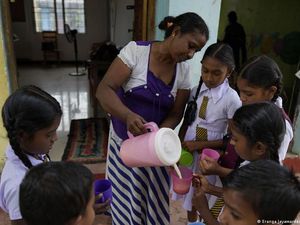Bagaimana Kelaparan Membuat Anak-anak Sri Lanka Tidak Bersekolah?