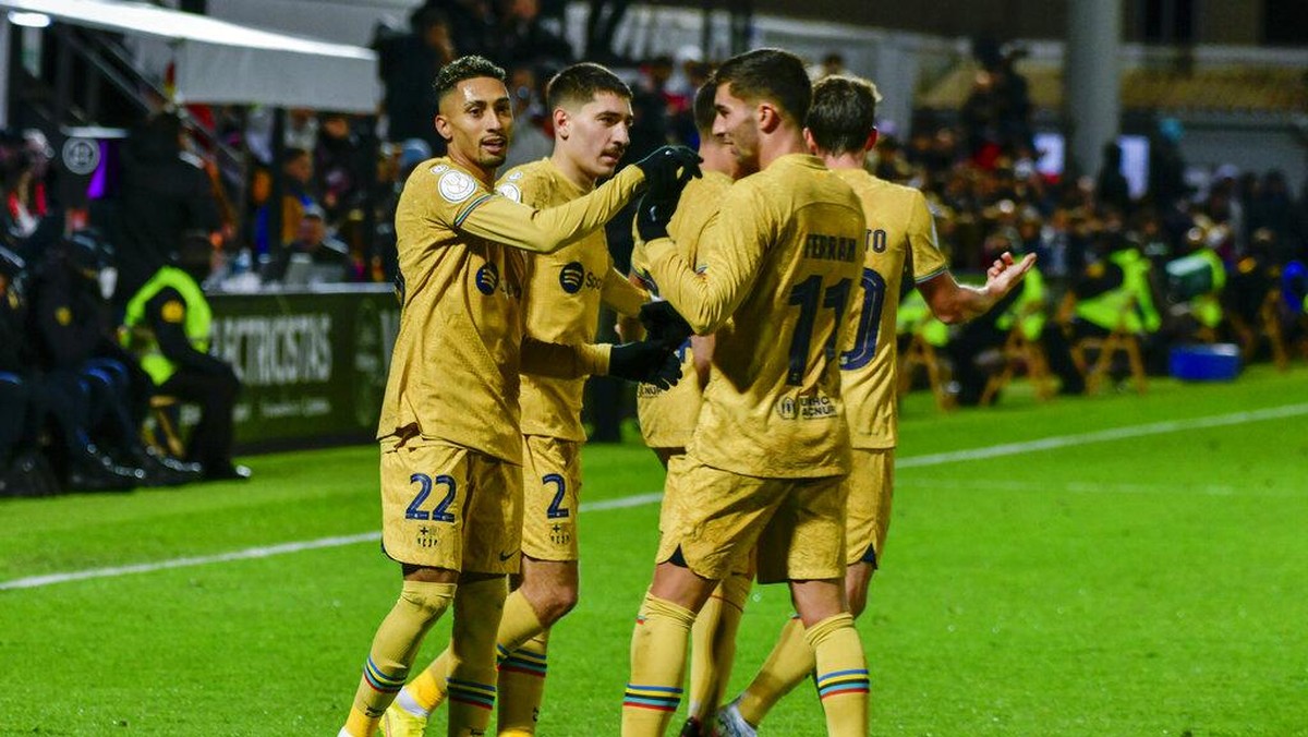 Barcelona pesta gol di markas Ceuta. (Foto: AP/Antonio Sempere)