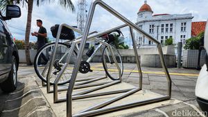 Unik hingga Mewah, Potret Beragam Parkiran Sepeda di Jakarta