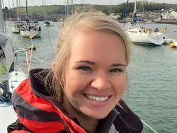 Blogger Ini Meninggal Bunuh Diri Setelah Minum Racun di Rumah Sakit Jiwa