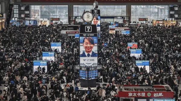 Bingkai Sepekan: Perayaan Suci Menuju Tahun Kelinci Air