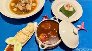 Ada Semur Lidah dan Ayam Hong Enak di Resto Peranakan Bernuansa Klasik