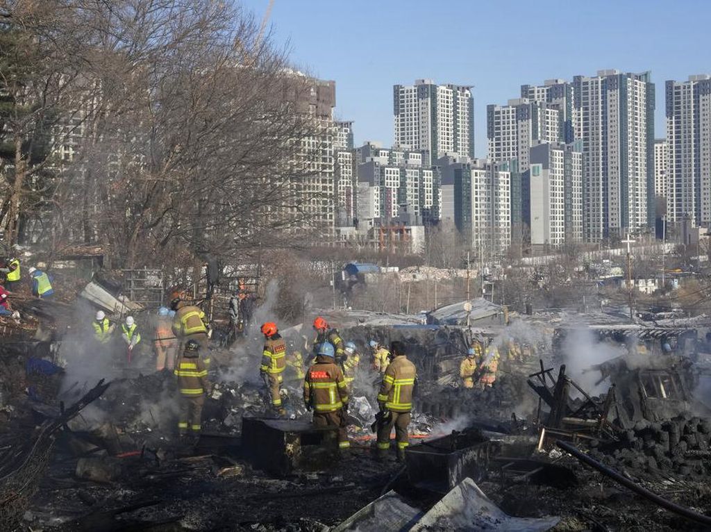 Desa Kumuh di Seoul Kebakaran, Puluhan Rumah Hancur