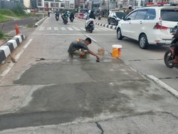 PUPR Depok Bantah Jalan GDC Retak: Masih Pemeliharaan, Kita Perbaiki