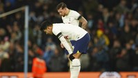 Di sisi lain, Tottenham terpaku di urutan kelima. Spurs mengumpulkan 33 poin hasil 20 pertandingan, berjarak lima poin dari Newcastle United di empat besar dengan satu laga lebih sedikit.  