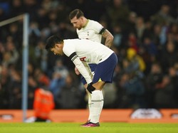 Di sisi lain, Tottenham terpaku di urutan kelima. Spurs mengumpulkan 33 poin hasil 20 pertandingan, berjarak lima poin dari Newcastle United di empat besar dengan satu laga lebih sedikit.  