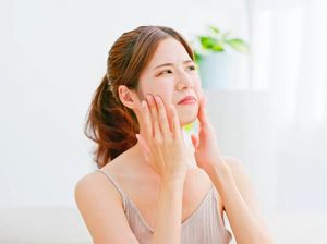 Sudah Pakai Skincare tapi Wajah Tak Kunjung Putih? Simak Kata Pakar!