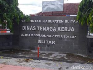 10 PMI Ilegal Asal Blitar Diusir dari Negara Tempatnya Bekerja 10 PMI Ilegal Asal Blitar Diusir dari Negara Tempatnya Bekerja