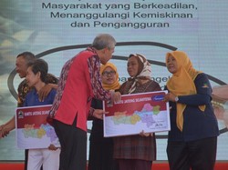 Ganjar Naikkan Nominal Bantuan KJS dari Rp 3 Juta Jadi Rp 4,4 Juta