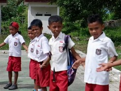 Nono Juara Matematika Dunia, Suka Jalan Kaki ke Sekolah