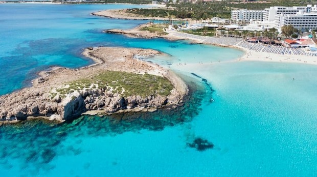 Destinasi wisata populer 2023 menurut ahli