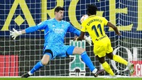 Terus menekan, Madrid justru kecolongan di menit ke-42. Samuel Chukwueze terbebas usai mendapatkan umpan terobosan dari Moreno. Dengan tenang, ia bisa memperdayai Courtois. Skor 2-0 untuk Villarreal bertahan hingga turun minum.  