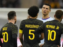 Riyadh All-Star vs PSG dalam laga ujicoba tersaji di King Fahd International Stadium, Riyadh, Jumat (20/1/2022) dini hari WIB. Cristiano Ronaldo bertemu dengan bintang-bintang Les Parisiens.Foto: AP/Hussein Malla