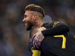 Sergio Ramos sudah berstatus bebas transfer. Dia beberapa kali dikabarkan akan bergabung dengan Cristiano Ronaldo di Al Nassr. (Foto: AP/Hussein Malla)