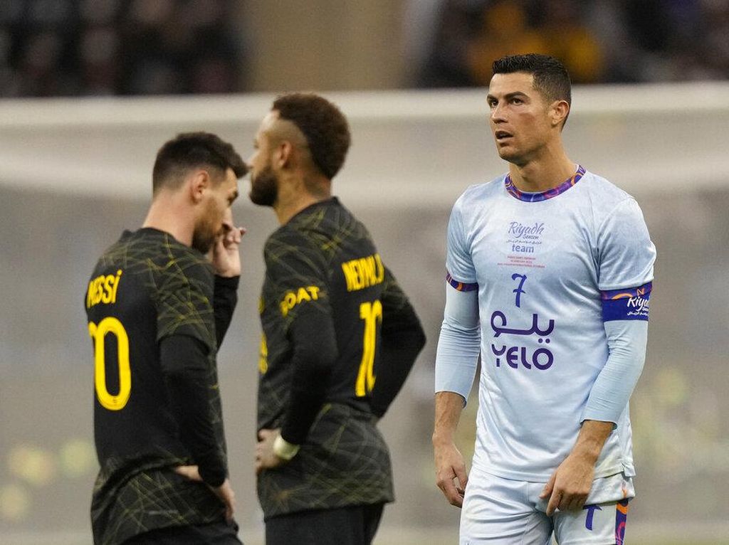 Riyadh All-Star XI Vs PSG: Ronaldo Cetak 2 Gol, Messi 1 Gol