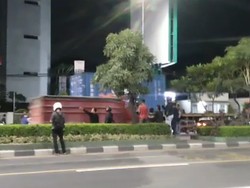 Detik-detik Pelajar Tewas Tertabrak Akibat Hadang Truk di Bekasi
