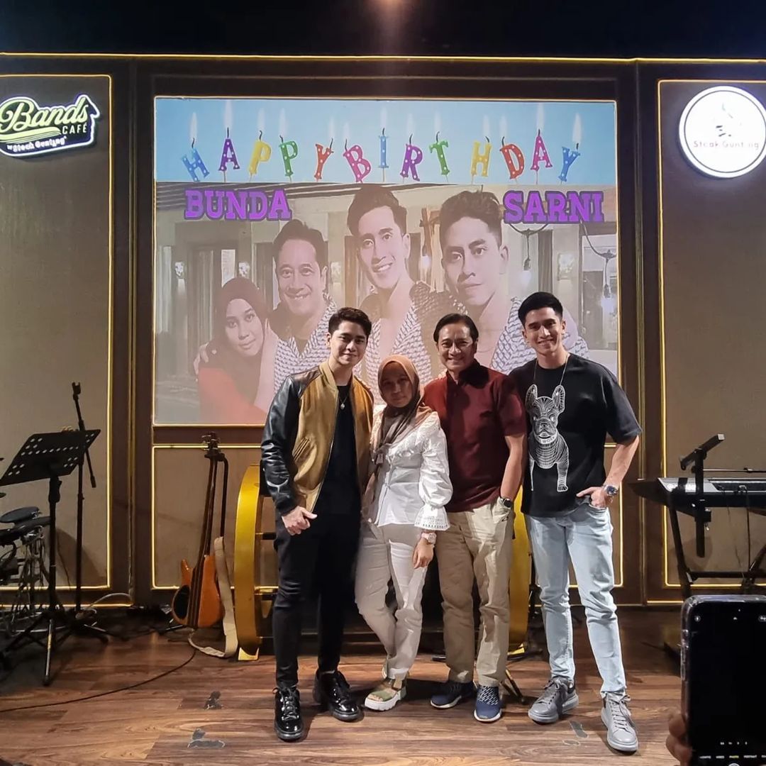 Verrell dan Athalla Bareng Ibu Sambung