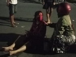 Wanita Surabaya Diduga Korban Jambret Ditemukan Terkapar Terluka Kepalanya Wanita Surabaya Diduga Korban Jambret Ditemukan Terkapar Terluka Kepalanya