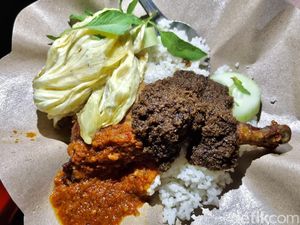 Begini Gurihnya Nasi Minyak Viral yang Pakai Minyak Bebek Asli Begini Gurihnya Nasi Minyak Viral yang Pakai Minyak Bebek Asli