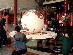 Maha Vihara Maitreya Siap Menyambut Tahun Baru Imlek