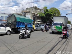 Ada Haul dan Harlah Ponpes, Jalan Gatsu Kota Malang Padat dan Macet