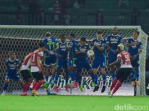 Fakta-fakta Kemenangan Persib atas Madura United Fakta-fakta Kemenangan Persib atas Madura United
