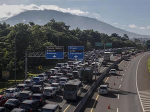 Libur Panjang, Jalur Puncak Bogor Macet Banget