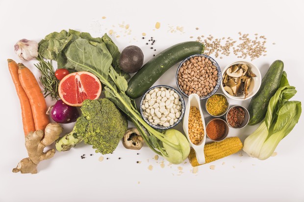 Mengkonsumsi Whole Foods/Foto: Freepik Mengkonsumsi Whole Foods