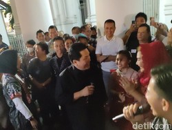 Erick Thohir Beri Beasiswa 2 Siswa SMPN 1 Ciawi yang Viral Jago Dansa