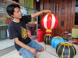 Perajin Lampion di Ponorogo Raup Cuan Rp 7 Juta Per Bulan