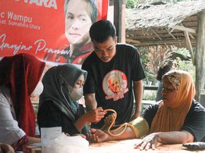 Relawan Ganjar Beri Pengobatan-Bagi Vitamin Gratis ke Warga Sumut