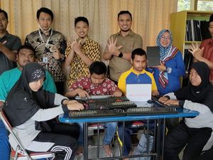 Mengenal Kecanggihan I-CHAT, Aplikasi Pembelajaran Bagi Tunarungu