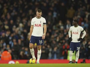 Conte: Tottenham Bertahan Seperti Tim di Zona Degradasi